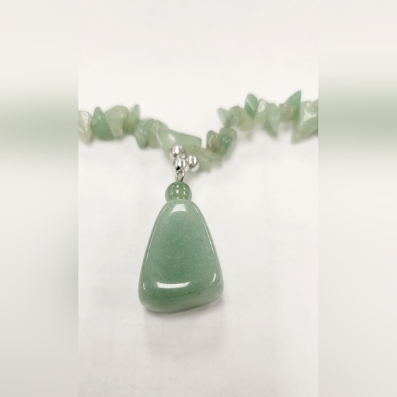 Chip Necklace- Faux Jade - Picture 3 of 7